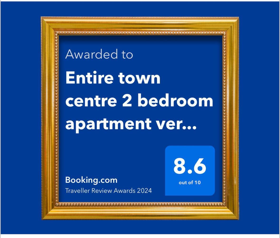 Entire Town Centre 2 Bedroom Apartment Very Close To Beach بورنماوث المظهر الخارجي الصورة